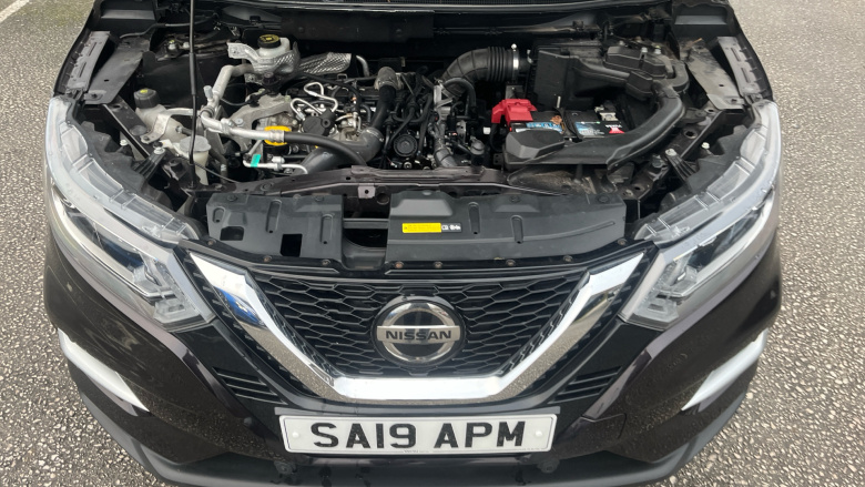 Nissan Qashqai 1.3 DiG-T N-Connecta 5dr Petrol Hatchback